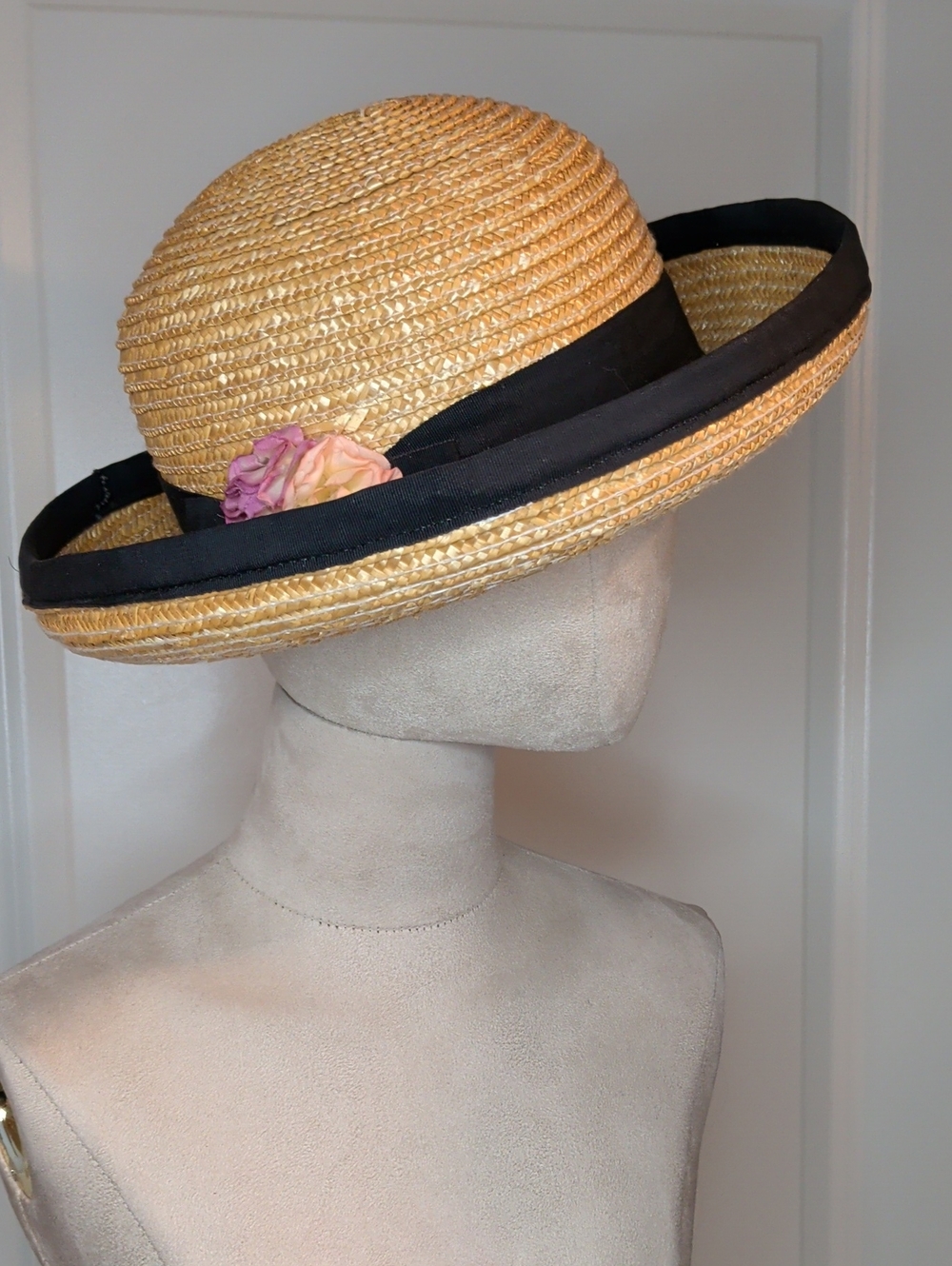 Vintage Tan Straw Sun Hat Bowler Black Ribbon Trim and Pink Flower - Picture 1 of 9